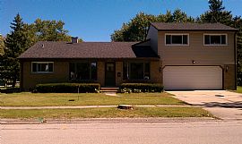 Newly Renovated 4br Home in Palatine in Palatine, IL (Photo 1 of 7)