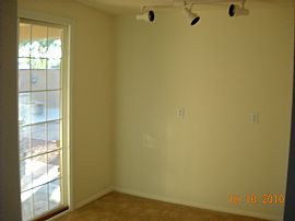 Nice 3 Bedroom Remodeled Home For Rent Or Lease Option in Phoenix, AZ (Photo 7 of 8)