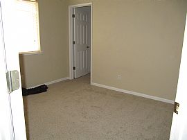 Astonishing 4 Bedroom Home in Gate Community in Sacramento, CA (Photo 12 of 12)