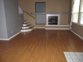 Astonishing 4 Bedroom Home in Gate Community in Sacramento, CA (Photo 3 of 12)