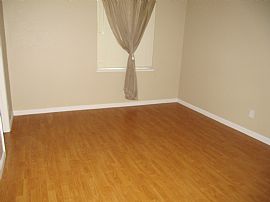 Astonishing 4 Bedroom Home in Gate Community in Sacramento, CA (Photo 8 of 12)