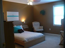 Cute 2 Bedroom Bungalow Townhouse in Scotts Mill  in Apex, NC (Photo 5 of 5)