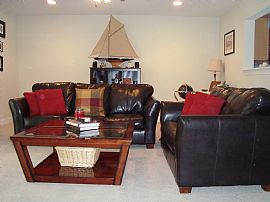 Nice 3 Bedroom Duplex Townhouse in Great Location - Must See! in Greenville, NC (Photo 4 of 9)