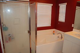 Gorgeous 2 Bedroom Townhouse in Vintner's Grove in Rancho Cucamonga, CA (Photo 9 of 10)