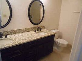 Superb 2 Bedroom Townhouse in Prime Buckhead Location in Atlanta, GA (Photo 4 of 4)