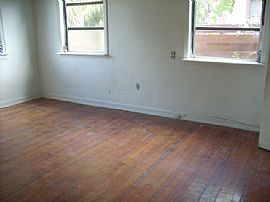 Remodeled 4 Bedroom Home in Downtown with Hardwood Floors  in Lake Worth, FL (Photo 4 of 4)