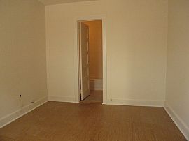 Nice 1 Bedroom Duplex Home in North Monrovia with Extra Room in Monrovia, CA (Photo 2 of 4)