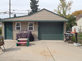 Beautiful 3 Bedroom Home with Finished Basement  in Lincoln Park, MI (Photo 11 of 11)