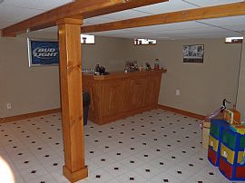 Beautiful 3 Bedroom Home with Finished Basement  in Lincoln Park, MI (Photo 9 of 11)