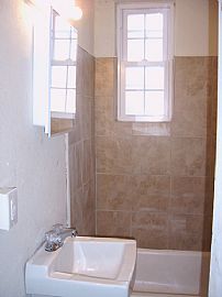 Nice 2 Bedroom Townhouse - Just Off E North St.  in Greenville, SC (Photo 2 of 2)