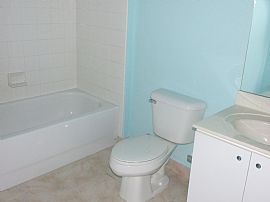 Nice 3 Bedroom Townhouse in Abacoa - Jupiter in Jupiter, FL (Photo 8 of 11)