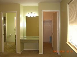 3 Bedroom 2 Bathroom with Large Formal Guestroom $1750.00/mo in Hesperia, CA (Photo 1 of 8)