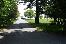 One Bedroom Apartment– 1st Floor in Rouses Point, NY (Photo 2 of 3)