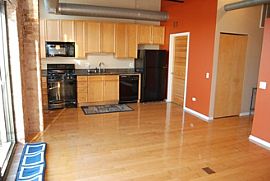 Loft with Parking Included in Rent 2024 S Wabash Ave Unit 402 in Chicago, IL (Photo 5 of 12)
