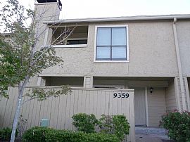 Beautiful Two Story Townhouse in Houston, TX