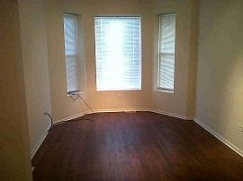 Great Cozy Lawndale  Apartment in Chicago, IL (Photo 2 of 12)