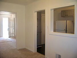 Ideal 3 Bedroom Home with Central Air - Near Middle Branch Park in Baltimore, MD (Photo 12 of 12)