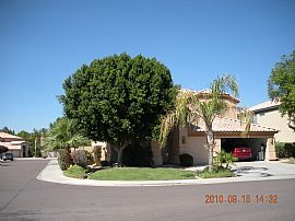 Mint 5 Bedroom Home with 3 Car Garage in Warner Ranch  in Tempe, AZ