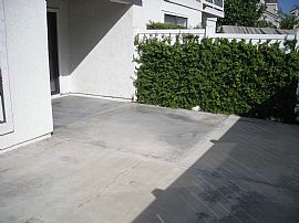 Tasteful 2 Bedroom Condo with Wood Floor - Near All Major Stores in Aliso Viejo, CA (Photo 1 of 12)