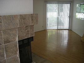 Tasteful 2 Bedroom Condo with Wood Floor - Near All Major Stores in Aliso Viejo, CA (Photo 11 of 12)