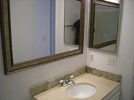 Tasteful 2 Bedroom Condo with Wood Floor - Near All Major Stores in Aliso Viejo, CA (Photo 12 of 12)