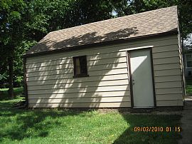 Charming 1 Bedroom Home with 1 Car Garage - Woodstar Realty in Elgin, IL (Photo 7 of 8)