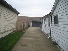 Spacious 3 Bedroom Home - Located on Quiet Street in Clinton Township, MI (Photo 6 of 12)