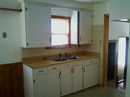 One of a Kind Large 3 Bedroom in Clinton Township, MI (Photo 9 of 12)