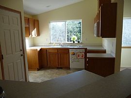 3 Bedroom 2 Bath 2 Car Garage Fully Fenced in Spanaway, WA (Photo 7 of 7)