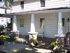 2-Story, 4 Bedroom Single Family Home with Utilities Included  in Pocono Pines, PA