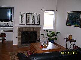 Gracious 3 Bedroom Home in Southwest Bakersfield in Bakersfield, CA (Photo 2 of 12)