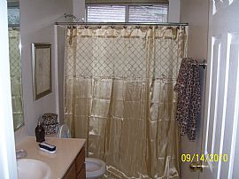 Gracious 3 Bedroom Home in Southwest Bakersfield in Bakersfield, CA (Photo 6 of 12)