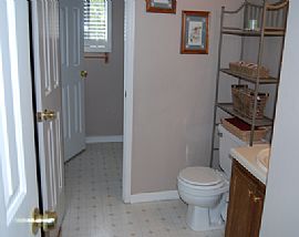 3 Bedroom 1 1/2 Bath Near Downtown Senoia. in Senoia, GA (Photo 6 of 7)