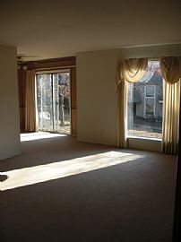 Great 2 Bedroom Condo in South Tulsa with Lovely Park-Like Views in Tulsa, OK