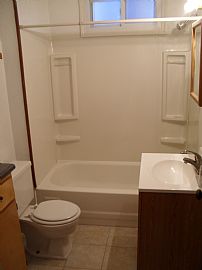 Spacious 1 Bedroom Apartment - 1,100 Sq. Ft. with High Ceilings in Walnut Hills, OH (Photo 5 of 5)