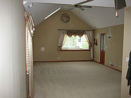 Updated 4 Bedroom Home with Fenced Yard   in Bartlett, IL (Photo 4 of 7)