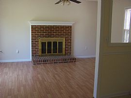 Lovely 3 Bedroom Home in South Charlotte - Pet Friendly   in Charlotte, NC (Photo 4 of 4)