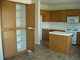 Gorgeous 4 Bedroom Home For Lease with Fresh Paint in Menifee, CA (Photo 4 of 4)