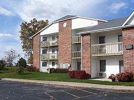 Welcome Home to This 1 Bedroom Apartment at Prairie View in Woodstock, IL
