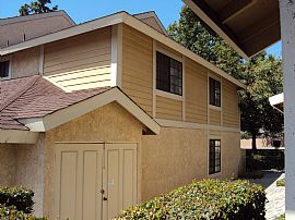 Lovely 2 Bedroom, End Unit Condo with Very Large Master Suite in Covina, CA