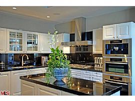 Amazing 3 Bedroom Penthouse in Century City in Los Angeles, CA (Photo 4 of 6)