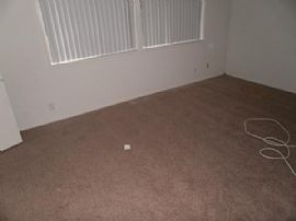 Nice 3 Bedroom Apartment with Patio and Air  in Cypress, CA (Photo 8 of 9)