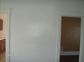 2 Bd Rm Upstairs in Cleveland, OH (Photo 2 of 5)