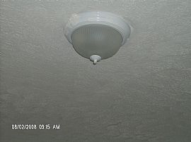 2 Bd Rm Upstairs in Cleveland, OH (Photo 3 of 5)