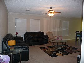 3 Bedroom Beautiful Home Near Shopping Mall in Cedar Hill, TX (Photo 2 of 9)