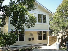 Renovated 3 Bedroom Duplex Apartment in Clarksville in Austin, TX (Photo 11 of 12)