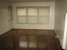 Large Remodele 1 Bedroom Apartment  in Quiet and Great Location in Westchester, CA (Photo 5 of 5)