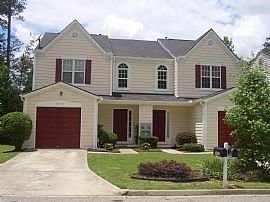 Nice 3 Bedroom Townhome in College Park Area in Atlanta, GA