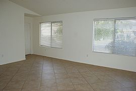 Ideal 3 Bedroom Home on Great Corner Lot in Cul-De Sac in Gilbert, AZ (Photo 4 of 4)