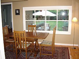 Adorable 2 Bedroom Cape Cod Home on Park-Like Lot in Lake Oswego, OR (Photo 5 of 8)